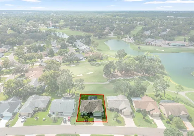 Photo 4 of Single family home for sale at 2325 Dorchester Ct, Spring Hill, FL 34606 | MLS# W7889827 | Listing updated on 2026-09-26