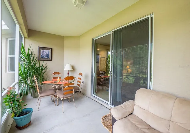 Photo 4 of Single family home for sale at 33 Ranshire Ln, Palm Coast, FL 32164 | MLS# FC321698 | Listing updated on 2026-09-26