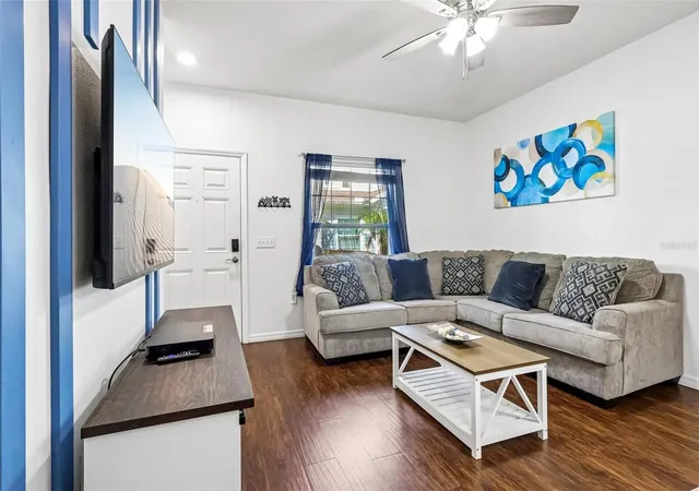 Photo 4 of Townhouse for sale at 3210 Gold Ln, Kissimmee, FL 34747 | MLS# O6444763 | Listing updated on 2026-10-01