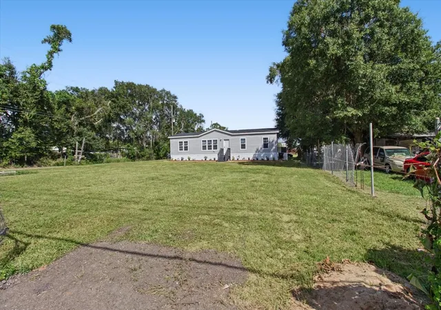 Photo 3 of Manufactured home for sale at 3644 E Johnson Ave, Haines City, FL 33844 | MLS# TB8552112 | Listing updated on 2026-10-06