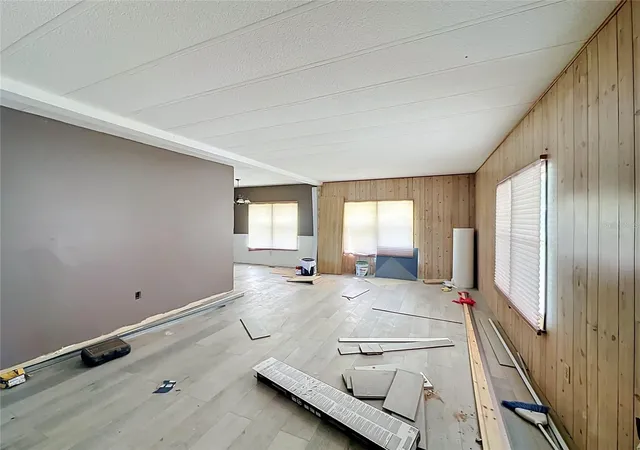 Photo 4 of Manufactured home for sale at 3019 Redbud Ln, Lakeland, FL 33801 | MLS# S5158291 | Listing updated on 2026-09-29