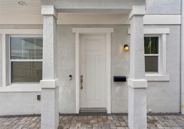 Photo 1 of Townhouse for sale at 2411 Amherst Ave, Orlando, FL 32804 | MLS# O6444769 | Listing updated on 2026-10-08