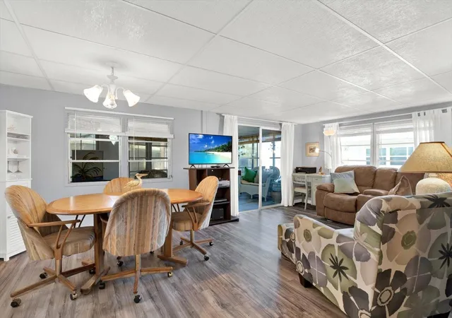 Photo 2 of Manufactured home for sale at 7880 54th Avenue N #17, Saint Petersburg, FL 33709 | MLS# TB8552118 | Listing updated on 2026-10-02