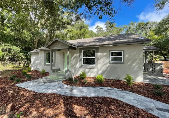 Photo 2 of Single family home for sale at 1940 E University Ave, Gainesville, FL 32641 | MLS# GC543791 | Listing updated on 2026-10-05