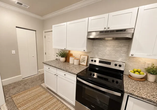 Photo 4 of Single family home for sale at 1940 E University Ave, Gainesville, FL 32641 | MLS# GC543791 | Listing updated on 2026-10-05