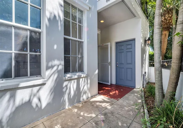 Photo 3 of Townhouse for sale at 660 Delmar Ter S, Saint Petersburg, FL 33701 | MLS# TB8552121 | Listing updated on 2026-10-15