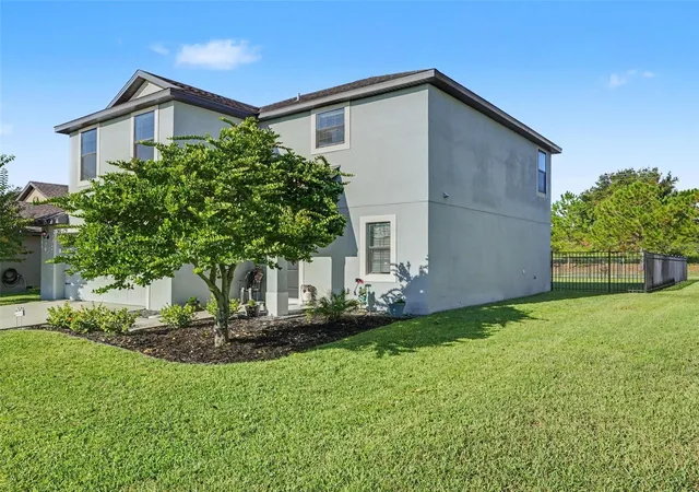 Photo 2 of Single family home for sale at 5660 Elsinore Way, Lakeland, FL 33805 | MLS# TB8552127 | Listing updated on 2026-09-26