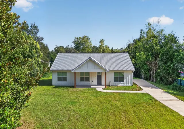 Photo 1 of Single family home for sale at 524 NW 1st Avenue, Williston, FL 32696 | MLS# OM732884 | Listing updated on 2026-09-26