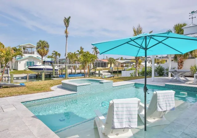 Single family home for sale at 605 Concord Ln, HOLMES BEACH, FL 34217 | MLS# A4707403