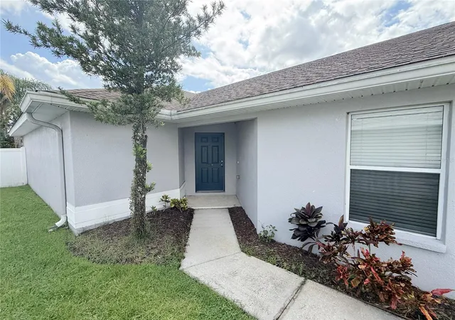 Photo 3 of Single family home for sale at 14214 Edinburgh Moor Dr, Wimauma, FL 33598 | MLS# TB8552143 | Listing updated on 2026-10-07