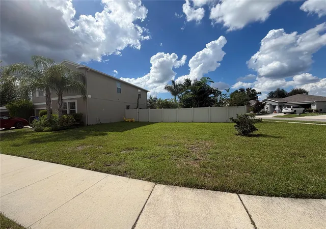 Photo 2 of Single family home for sale at 17103 White Mangrove Dr, Wimauma, FL 33598 | MLS# A4707405 | Listing updated on 2026-10-07