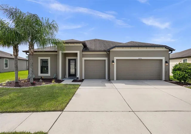 Photo 1 of Single family home for sale at 18730 Cortes Crk Blvd, Spring Hill, FL 34610 | MLS# A4707406 | Listing updated on 2026-10-01