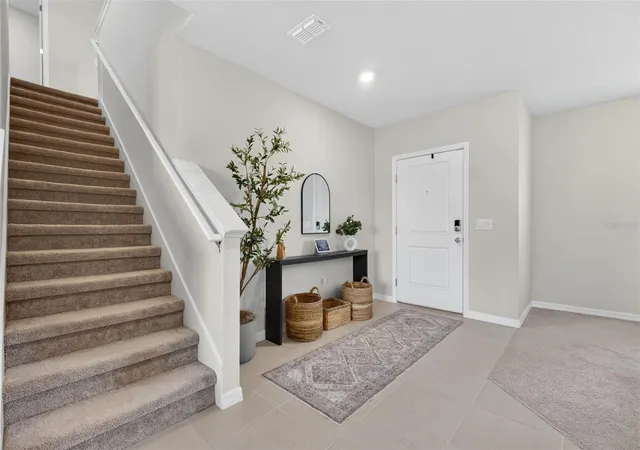 Photo 3 of Single family home for sale at 1117 Michelangelo Ln, Winter Haven, FL 33884 | MLS# O6444798 | Listing updated on 2026-10-03