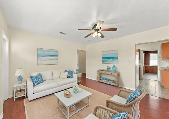 Photo 3 of Single family home for sale at 1007 21st Avenue W, Palmetto, FL 34221 | MLS# A4707407 | Listing updated on 2026-10-09
