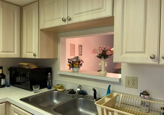 Photo 3 of House for sale at 2465 W Northside Dr #1702, Clearwater, FL 33761 | MLS# TB8552147 | Listing updated on 2026-10-01