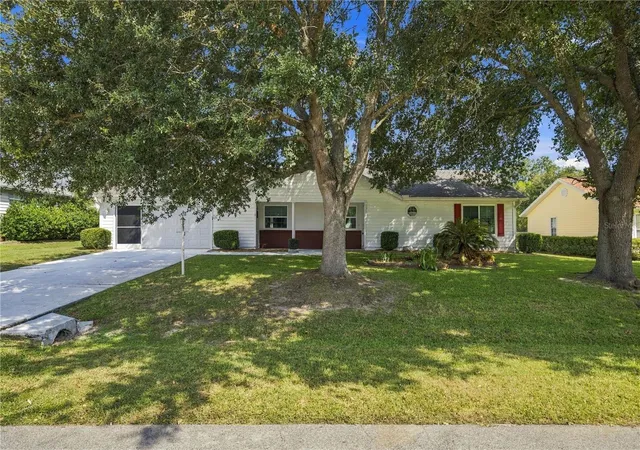 Photo 2 of Single family home for sale at 4507 Nw 30th Place, Ocala, FL 34482 | MLS# OM732886 | Listing updated on 2026-09-26