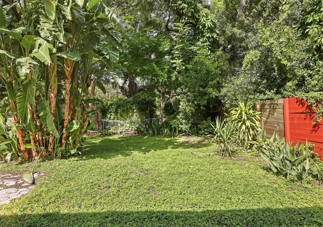 Photo 35 of Single family home for sale at 4620 Violet Ave, SARASOTA, FL 34233 | MLS# A4707410 | Listing updated on 2026-09-26