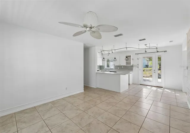 Photo 4 of Single family home for sale at 2 Robben Ter, Daytona Beach, FL 32118 | MLS# O6444806 | Listing updated on 2026-10-07