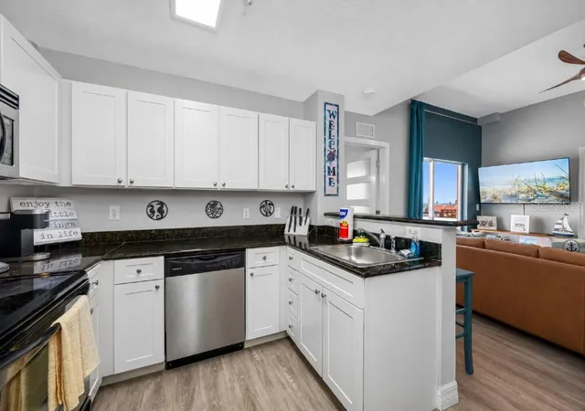Listing Photo 4 - Condo for sale in building located at 13235 Gulf Blvd, Madeira Beach, FL 33708 - Unit #502