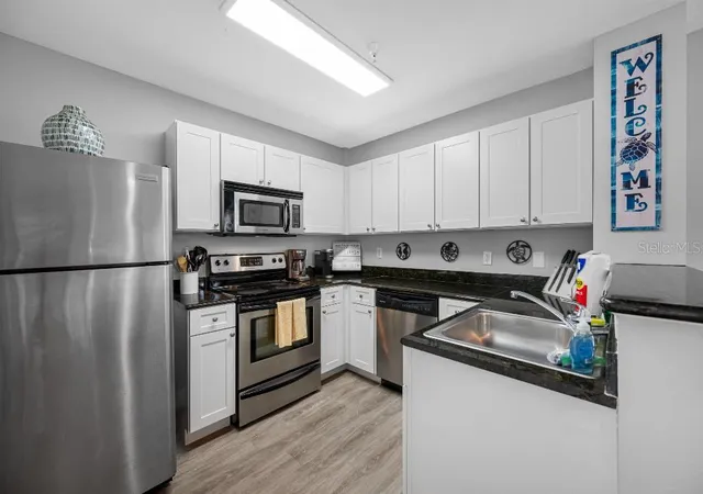 Listing Photo 5 - Condo for sale in building located at 13235 Gulf Blvd, Madeira Beach, FL 33708 - Unit #502