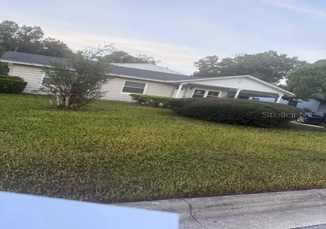 Photo 1 of Single family home for sale at 1805 Jefferson Dr, Mount Dora, FL 32757 | MLS# O6444811 | Listing updated on 2026-10-03