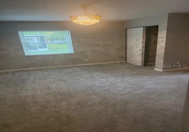 Photo 3 of Single family home for sale at 1805 Jefferson Dr, Mount Dora, FL 32757 | MLS# O6444811 | Listing updated on 2026-10-03