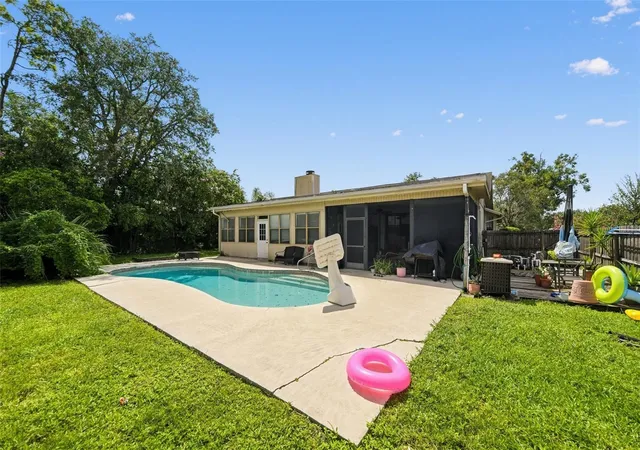 Photo 3 of Single family home for sale at 812 MARAVAL COURT, Longwood, FL 32750 | MLS# O6444815 | Listing updated on 2026-10-05