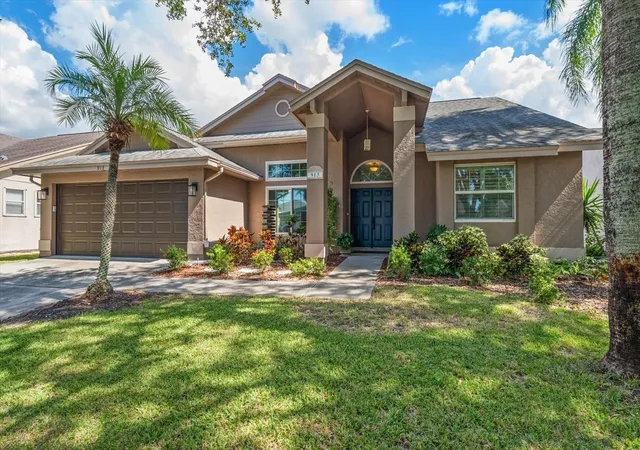 Photo 3 of Single family home for sale at 913 Westwinds Blvd, Tarpon Springs, FL 34689 | MLS# TB8552166 | Listing updated on 2026-09-28