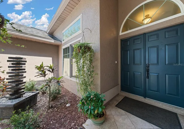 Photo 4 of Single family home for sale at 913 Westwinds Blvd, Tarpon Springs, FL 34689 | MLS# TB8552166 | Listing updated on 2026-09-28