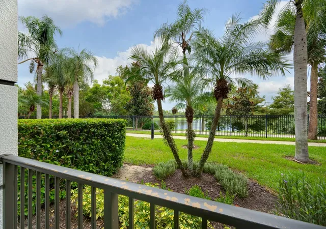 Photo 2 of Condo for sale at 4126 Breakview Dr #11001, Orlando, FL 32819 | MLS# O6444818 | Listing updated on 2026-10-02