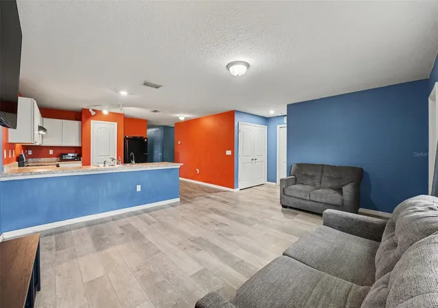 Photo 4 of Single Family Residence at 280 Fig Ct, Kissimmee, FL 34759 | MLS# TB8552170 |  | Sold on 2026-10-15
