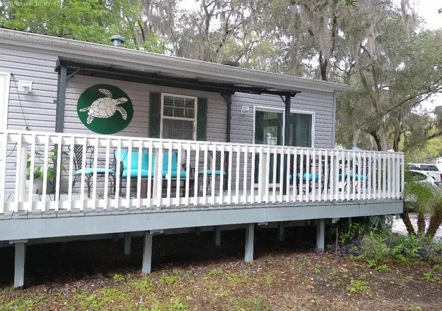 Photo 2 of Manufactured home for sale at 25312 140th Place Ne, Fort Mc Coy, FL 32134 | MLS# TB8552172 | Listing updated on 2026-09-26