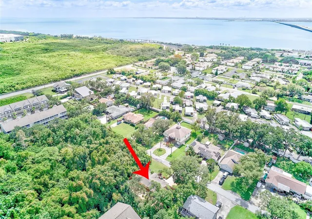 Photo 3 of Single family home for sale at 3144 Johns Pkwy, Clearwater, FL 33759 | MLS# TB8552180 | Listing updated on 2026-10-12