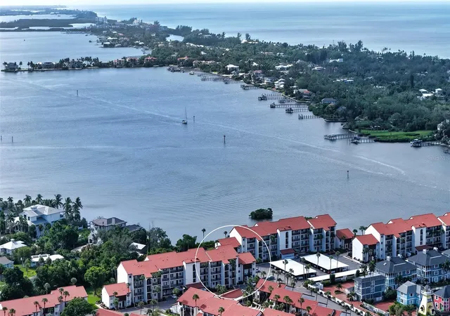 Photo 4 of Condo for sale at 1622 Stickney Point Rd #22-102, Sarasota, FL 34231 | MLS# A4707418 | Listing updated on 2026-09-29