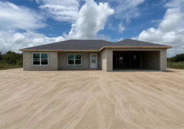 Photo 1 of Single family home for sale at 17480 NW 256th Street, Okeechobee, FL 34972 | MLS# K4903816 | Listing updated on 2026-10-14