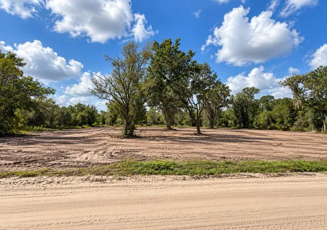 Photo 4 of Single family home for sale at 17480 NW 256th Street, Okeechobee, FL 34972 | MLS# K4903816 | Listing updated on 2026-10-14