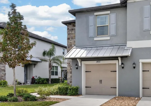 Photo 2 of Townhouse for sale at 14311 Easy Goer St, Ruskin, FL 33573 | MLS# TB8552189 | Listing updated on 2026-09-30