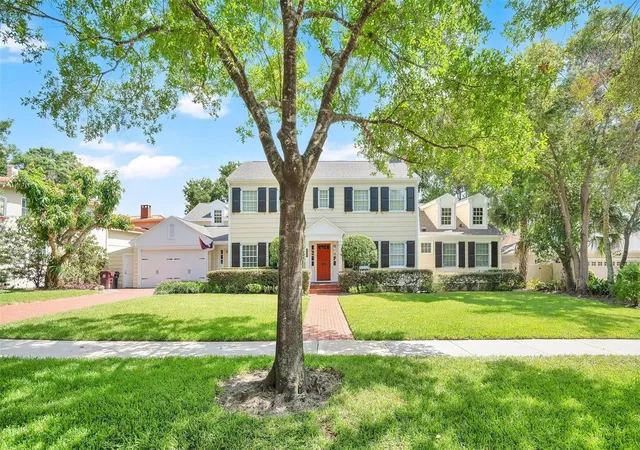 Photo 2 of Single family home for sale at 729 Alameda St, Orlando, FL 32804 | MLS# O6444833 | Listing updated on 2026-10-21