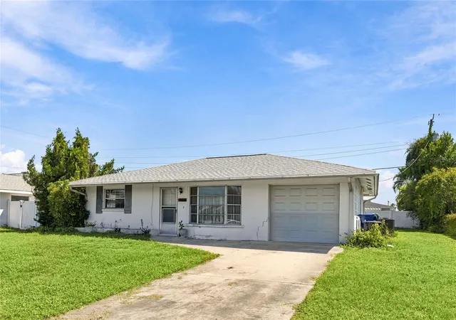 Single family home for sale at 612 Center Rd, VENICE, FL 34285 | MLS# A4707423