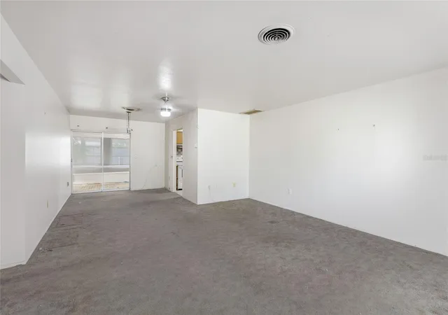 Photo 3 of Single family home for sale at 612 Center Rd, Venice, FL 34285 | MLS# A4707423 | Listing updated on 2026-10-06