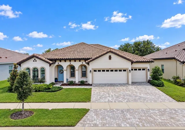 Photo 3 of Single family home for sale at 14537 Swiss Brg Dr, Lithia, FL 33547 | MLS# TB8552190 | Listing updated on 2026-10-06