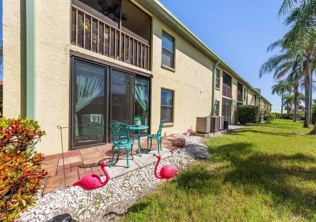 Photo 4 of Condo for sale at 6145 113th Street #408, Seminole, FL 33772 | MLS# TB8552192 | Listing updated on 2026-09-29