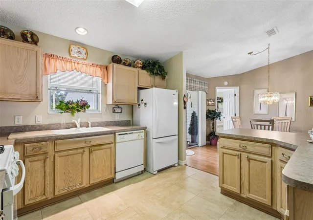 Photo 4 of Single family home for sale at 1319 Carvello Dr, The Villages, FL 32162 | MLS# G5118265 | Listing updated on 2026-10-10