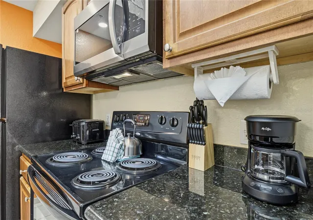 Photo 4 of Condo for sale at 8101 Resort Village Dr #3401, Orlando, FL 32821 | MLS# O6444838 | Listing updated on 2026-10-02