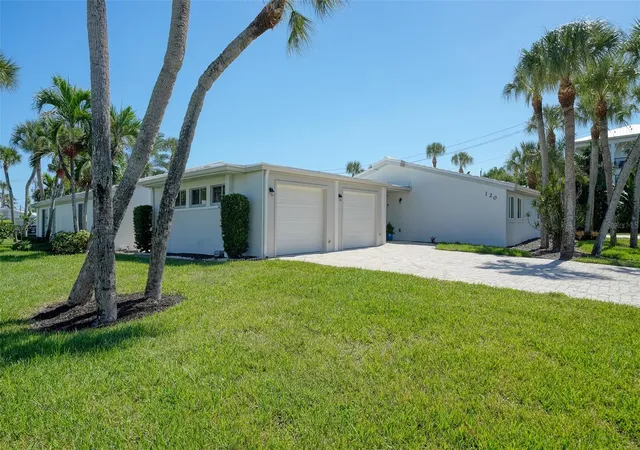 Photo 3 of House for sale at 120 Whispering Sands Dr #V20, Sarasota, FL 34242 | MLS# A4707425 | Listing updated on 2026-10-29