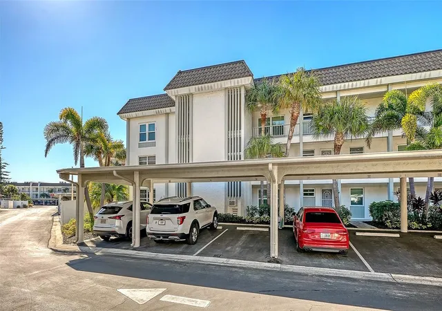 Condo for sale at 4380 Exeter Dr #101, LONGBOAT KEY, FL 34228 | MLS# A4707428