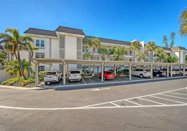 Photo 1 of Condo for sale at 4380 Exeter Dr #101, Longboat Key, FL 34228 | MLS# A4707428 | Listing updated on 2026-10-08