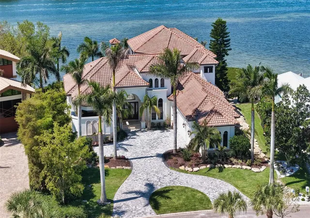 Photo 4 of Single family home for sale at 275 Lookout Point Dr, Osprey, FL 34229 | MLS# A4707430 | Listing updated on 2026-10-02