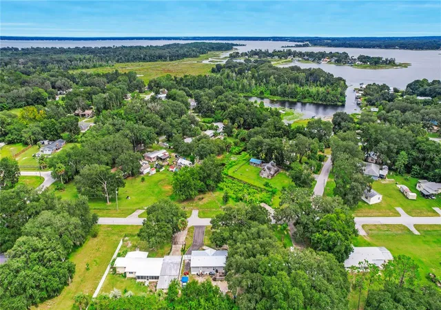 Photo 3 of Manufactured home for sale at 15068 Se 105th Avenue, Summerfield, FL 34491 | MLS# G5118267 | Listing updated on 2026-09-26