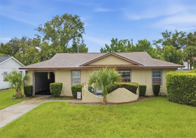 Photo 1 of Sale Pending at 613 Larry Dr, Deland, FL 32724 | MLS# V4951515 | Listing updated on 2026-10-02